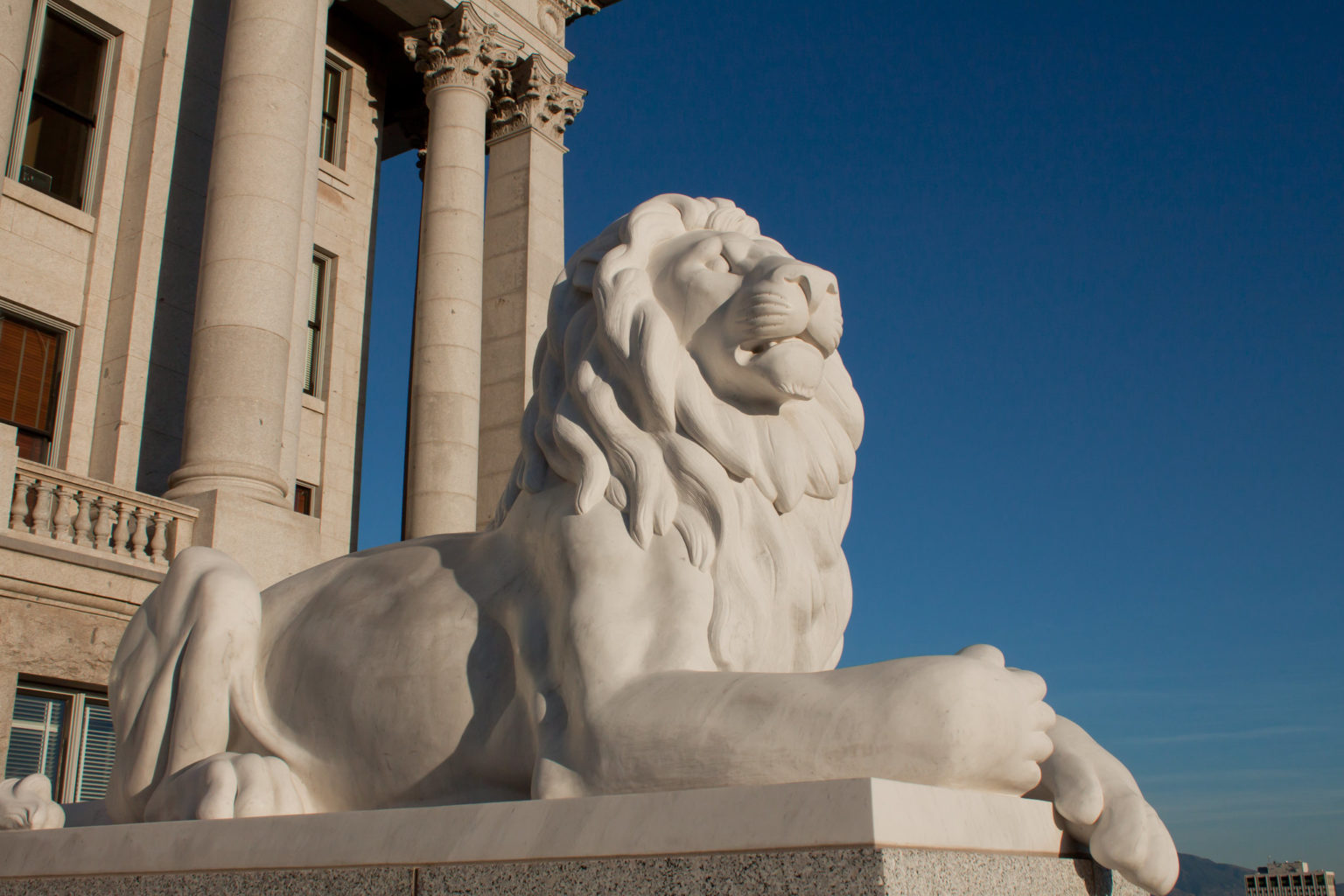 This is a statue of a lion.